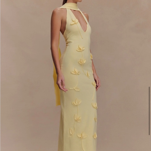 WYNN Floral Knit Midi Dress - Picture 5 of 7